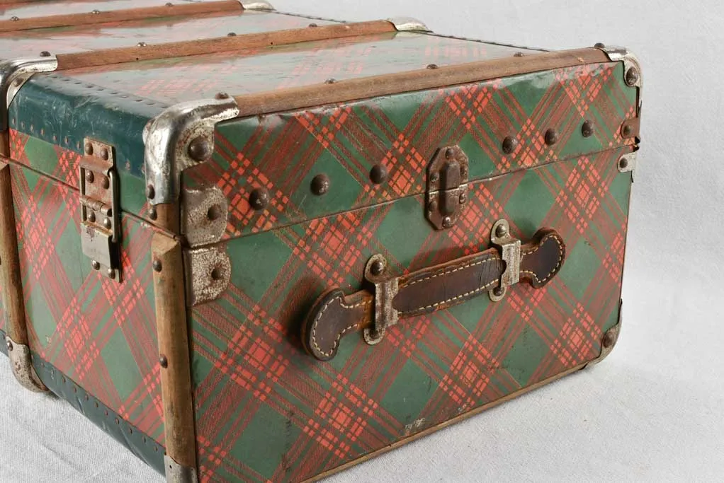 1920s suitcase with tartan pattern