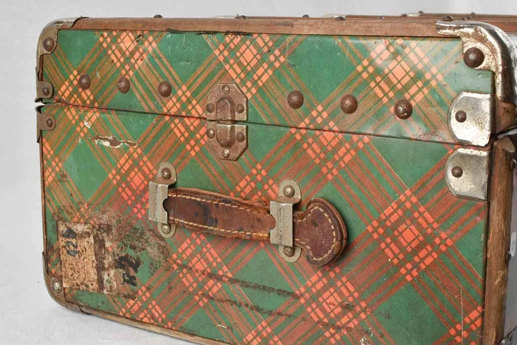 1920s suitcase with tartan pattern