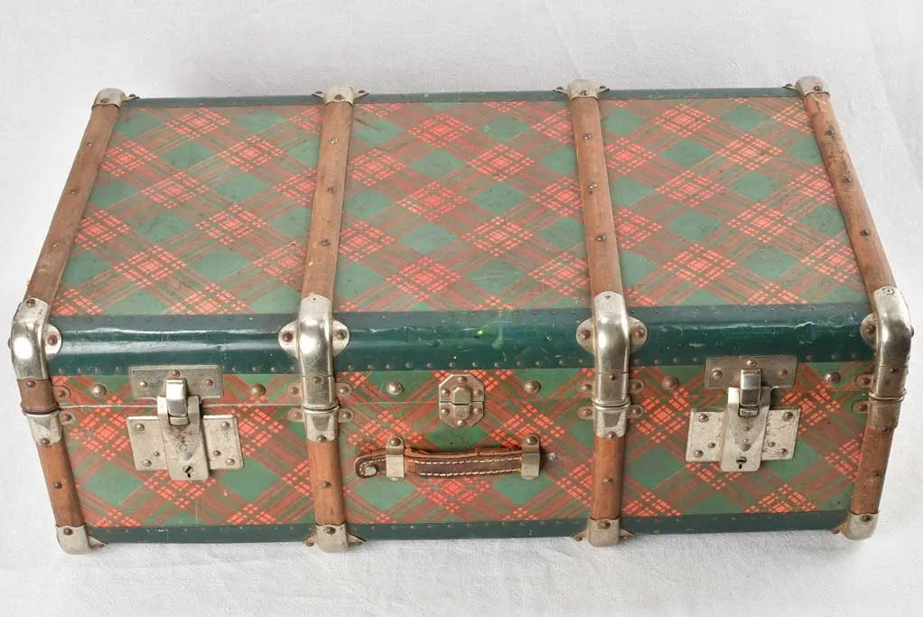 1920s suitcase with tartan pattern