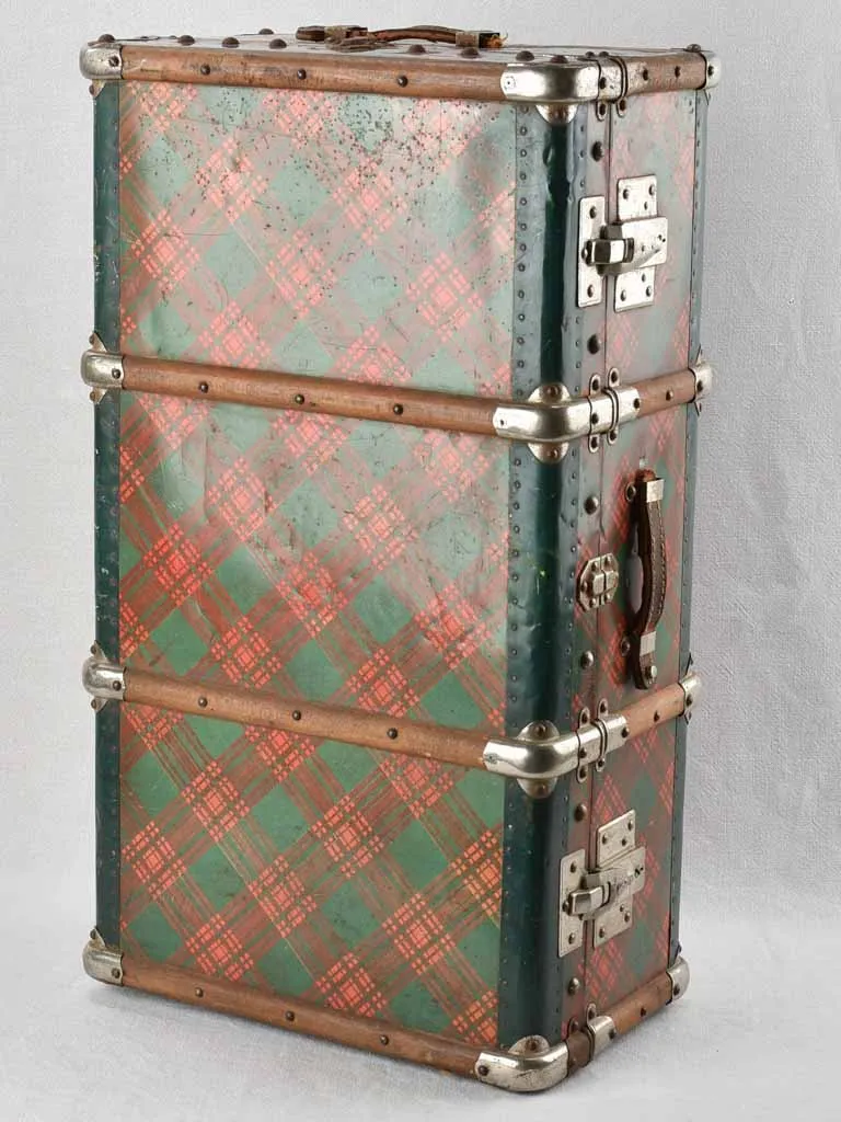 1920s suitcase with tartan pattern