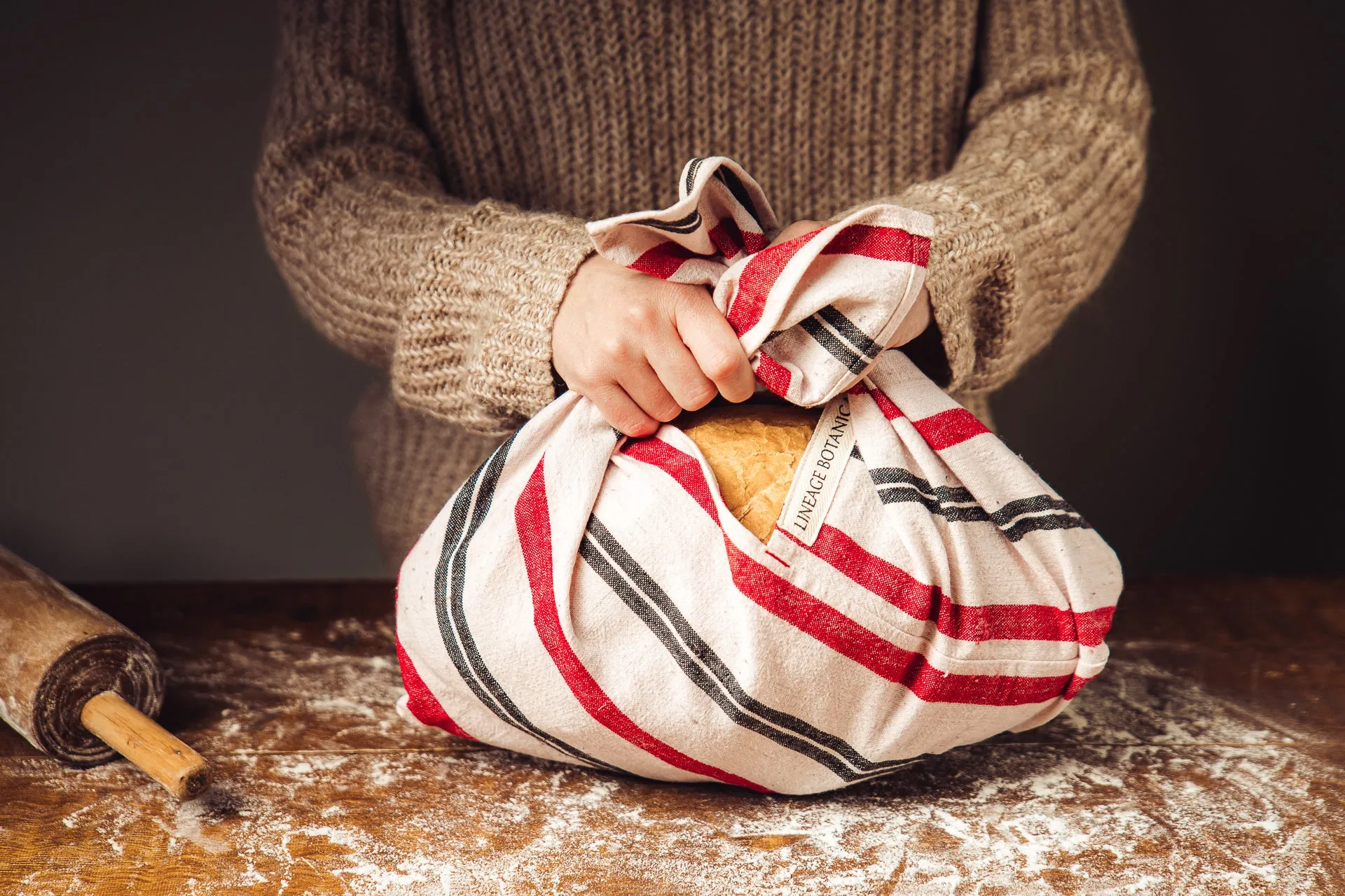 Bag: Antique handwoven Bulgarian Cotton - BG245