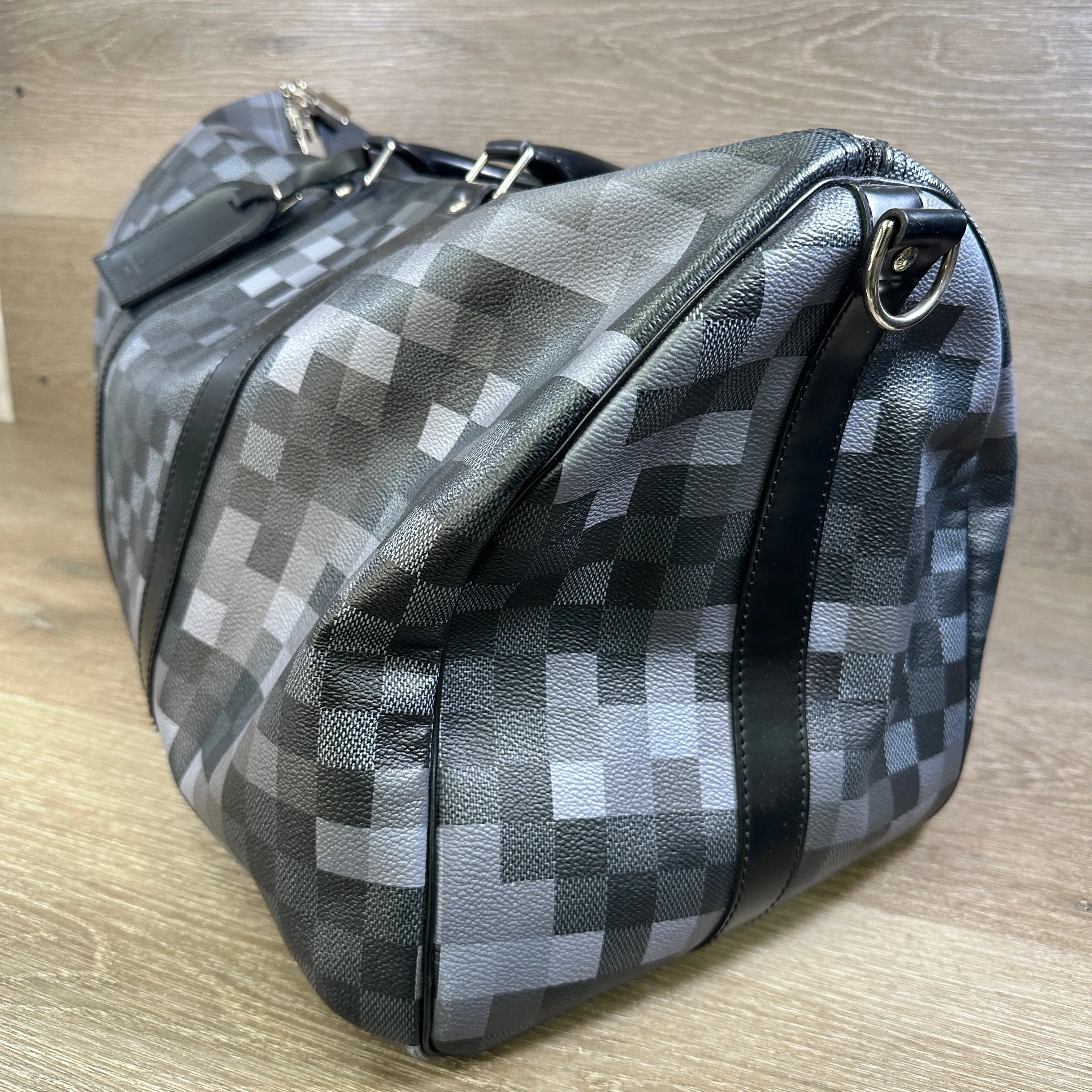 Louis Vuitton Keepall Bandoulière 55 Damier Graphite Pixel