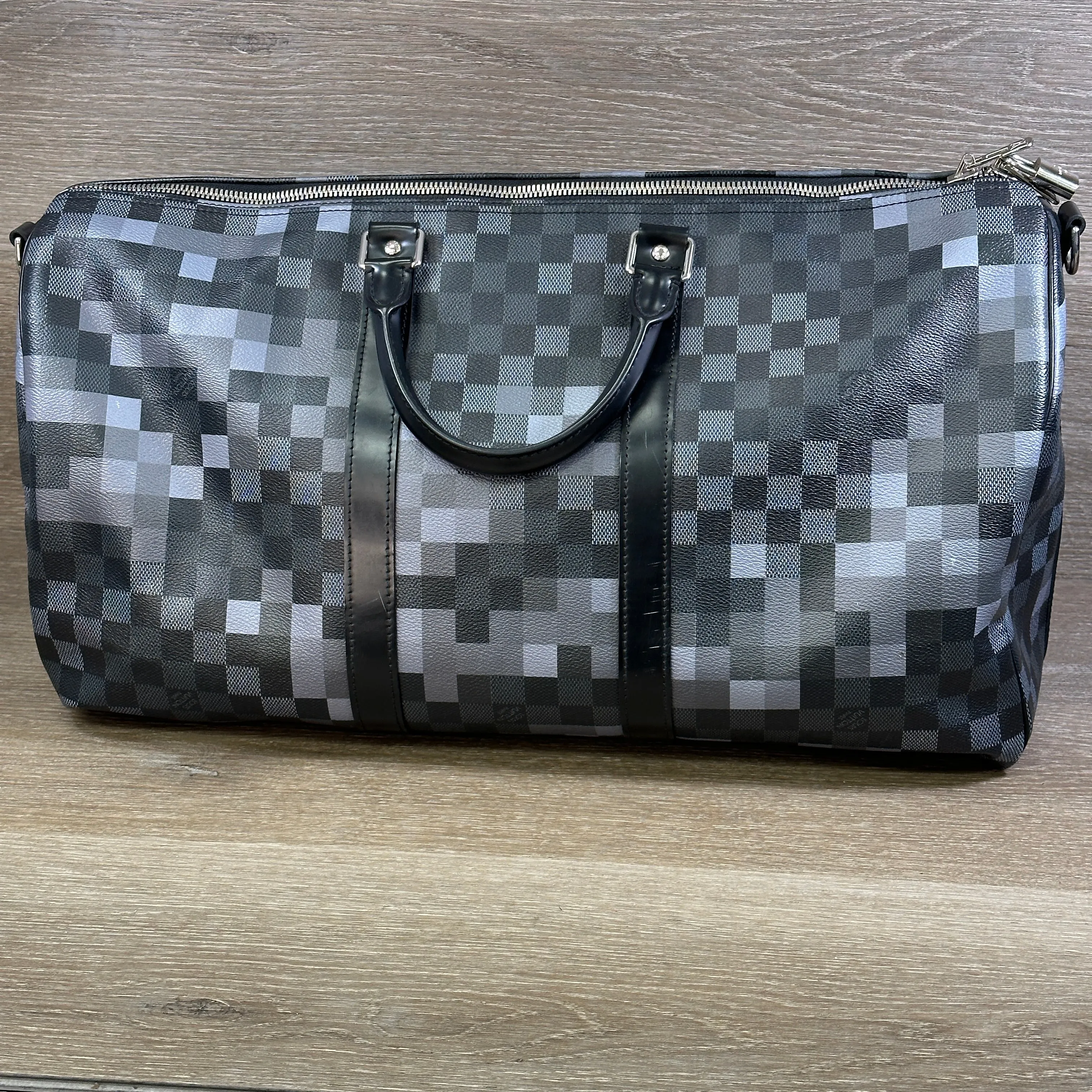 Louis Vuitton Keepall Bandoulière 55 Damier Graphite Pixel