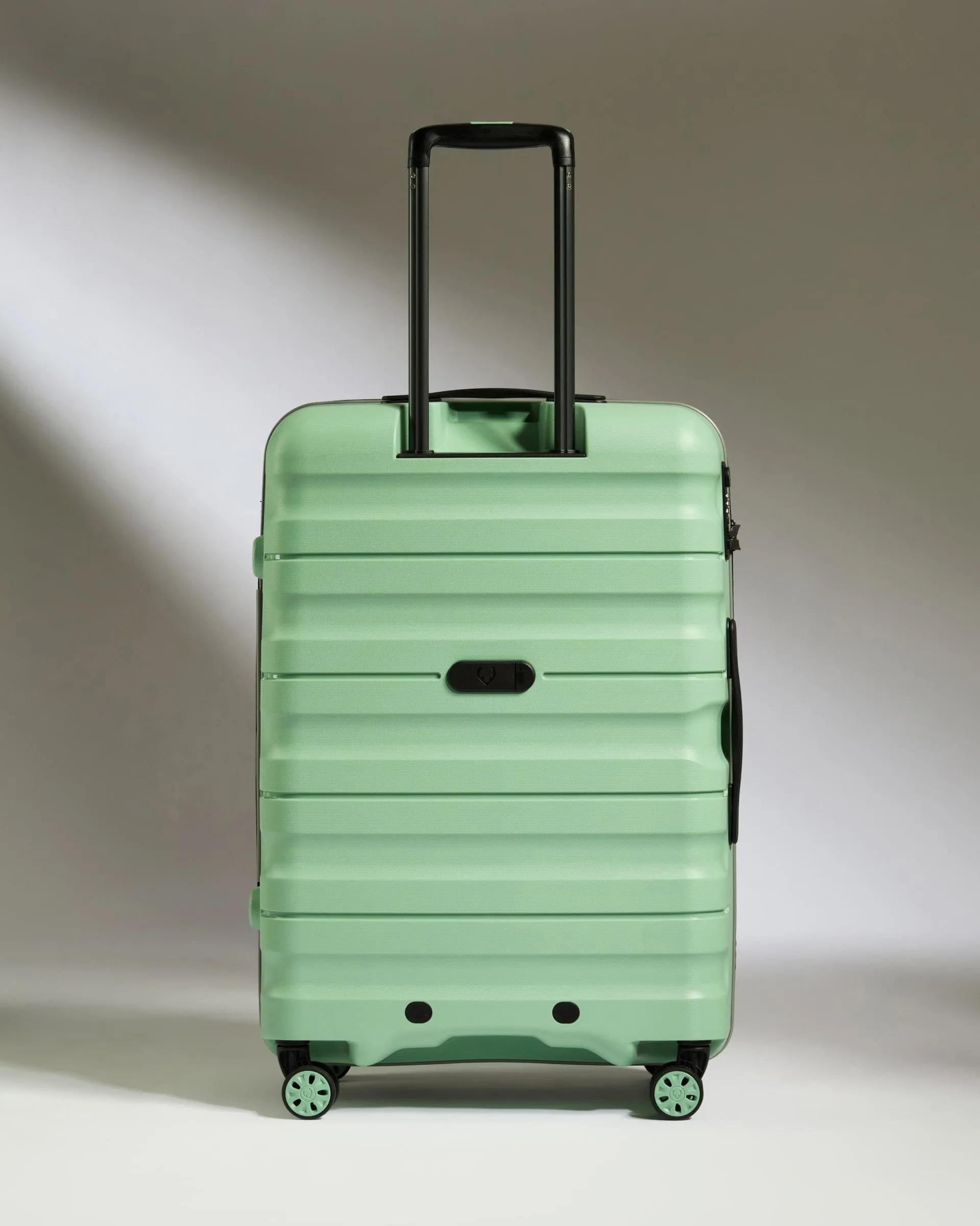 Medium Suitcase in Mineral - Lincoln