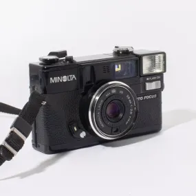 Minolta Hi-Matic AF2 with Bag