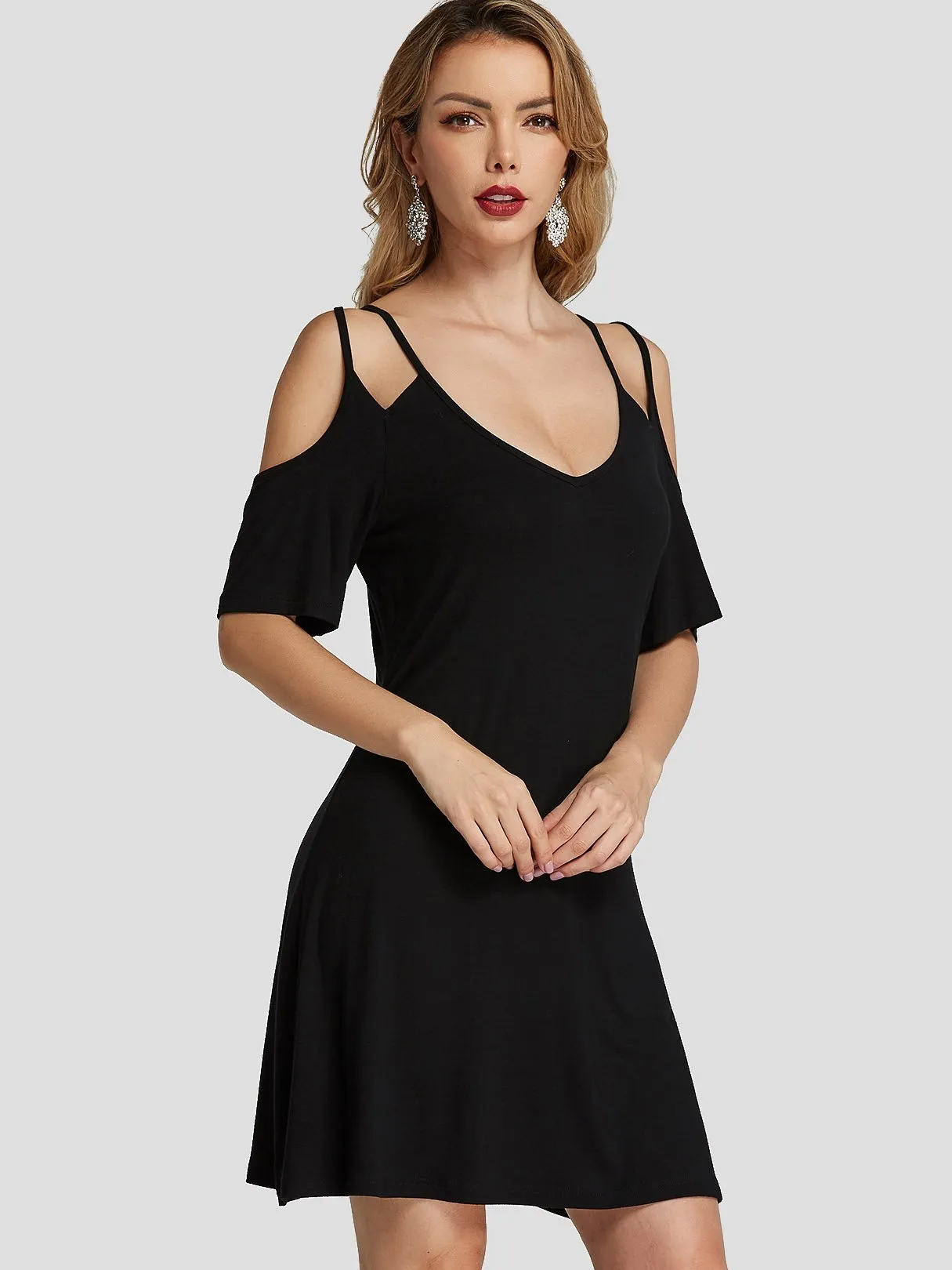 Wholesale Black Scoop Neck Short Sleeve Plain Mini Dresses